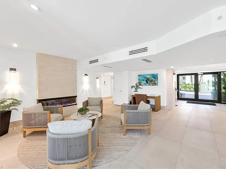 9653 Gulf Shore Dr #402 — Photo 40