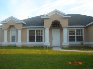 1537 SW Leisure Ln, Port Saint Lucie, FL 34953