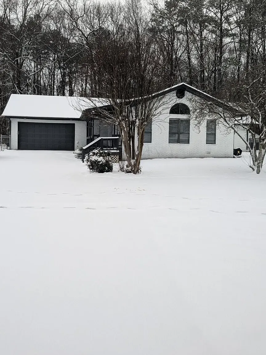 4 bed, 2750 sqft, $2,800 — Photo 1