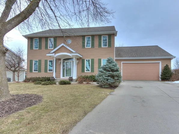 2713 Northridge Cir, Ames, IA 50014