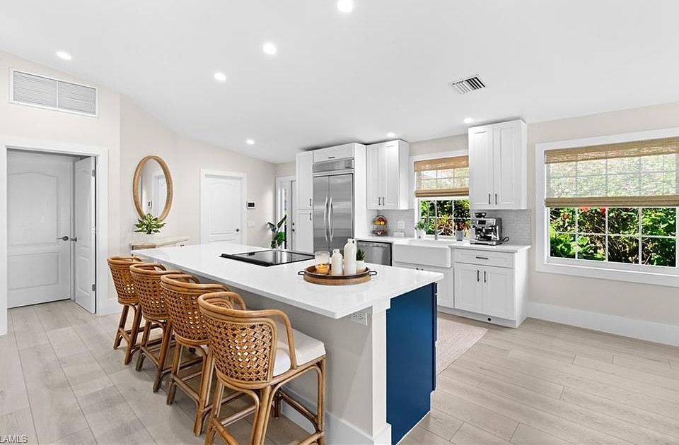 1st image of 5792 Drummond WAY