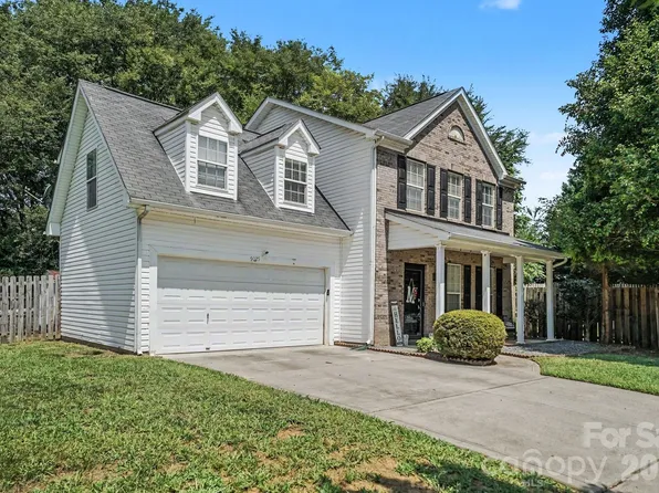 9025 Davis Crossing Ct, Charlotte, NC 28269