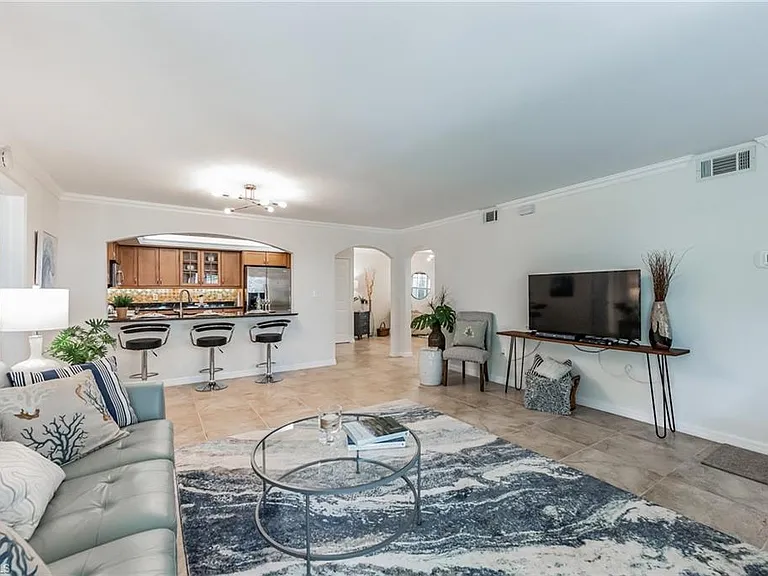 5633 Turtle Bay Dr #37 — Photo 33