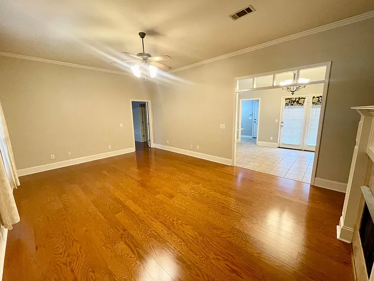 117 Kenzie Dr — Photo 8