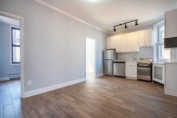 Rented by Metropolitan Property Group | media 10