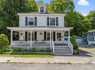 3 Green St, Camillus, NY 13031