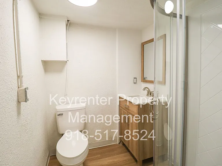 506 W 4th St Fourplex — Photo 3