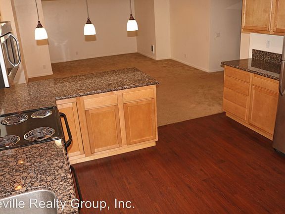 4th image of 2230 4th Ave APT B