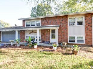 4104 Kennedy Rd, Taylorville, IL 62568