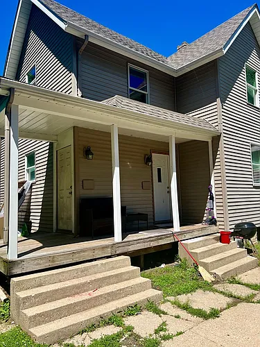 133 S Chicago Ave Photo 1
