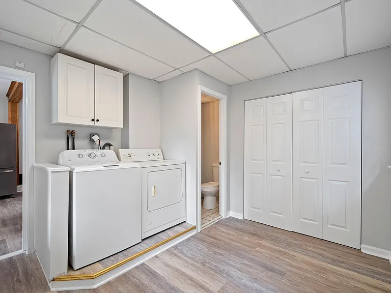 4523 Baker St — Photo 12