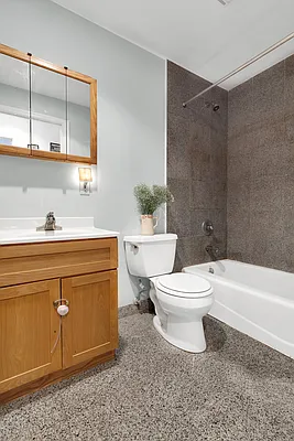 Rented by Cooper & Cooper Real Estate | media 23