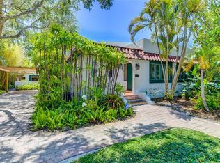 1864 Clematis St, Sarasota, FL 34239