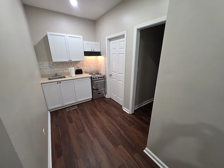 736 Prince Pl NW #4 — Photo 4