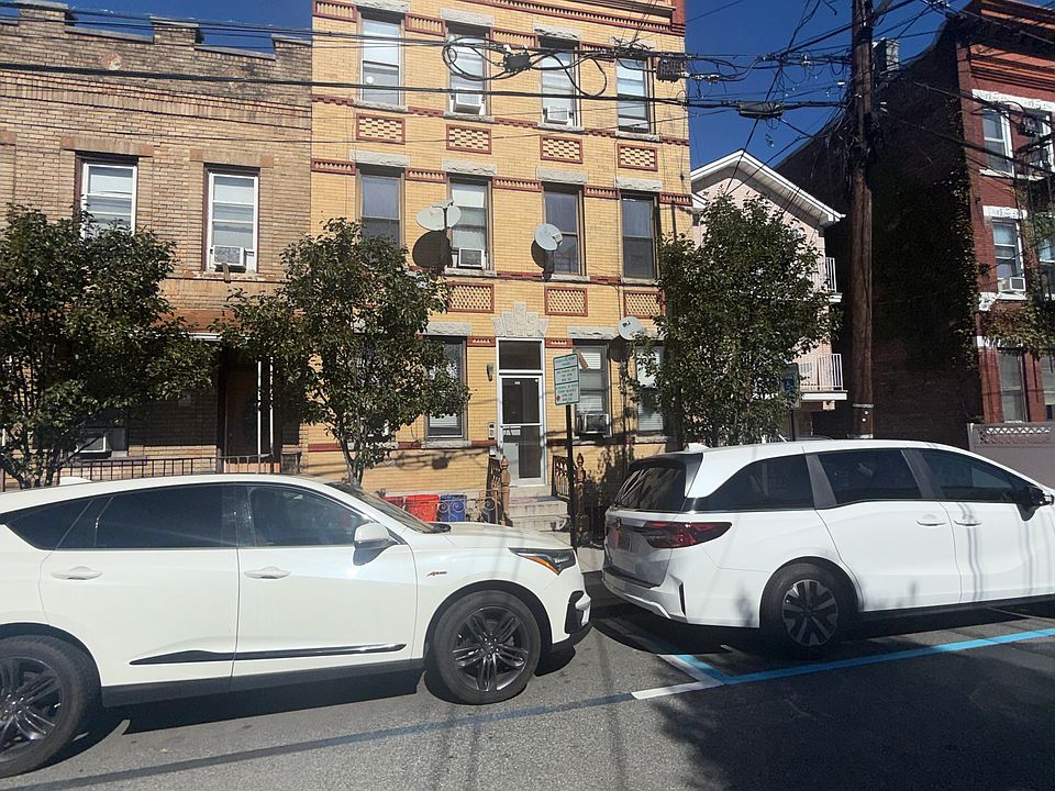 1st image of 316 28th St #2R