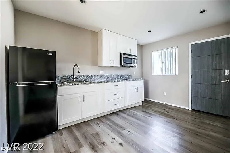1 bed, 1.0 bath, 10223 sqft, $850 — Photo 3