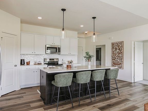 4th image of 8924 Beery Pl