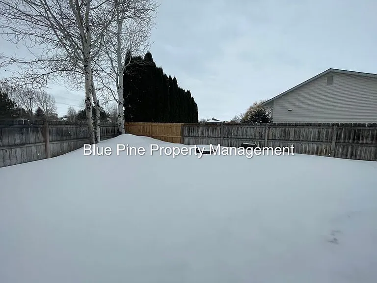 1455 Fox Ct — Photo 28