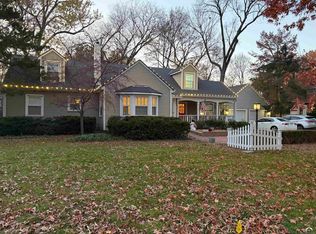 2115 Massachusetts St, Lawrence, KS 66045