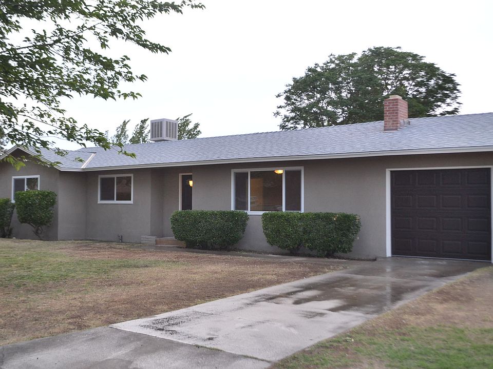 1st image of 27221 Parkwood Ave