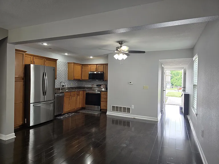 13621 Oak Valley Dr — Photo 3