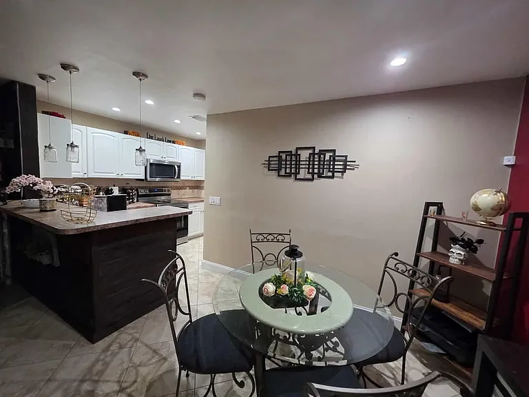 10046 Winding Lake Rd #202 — Photo 10