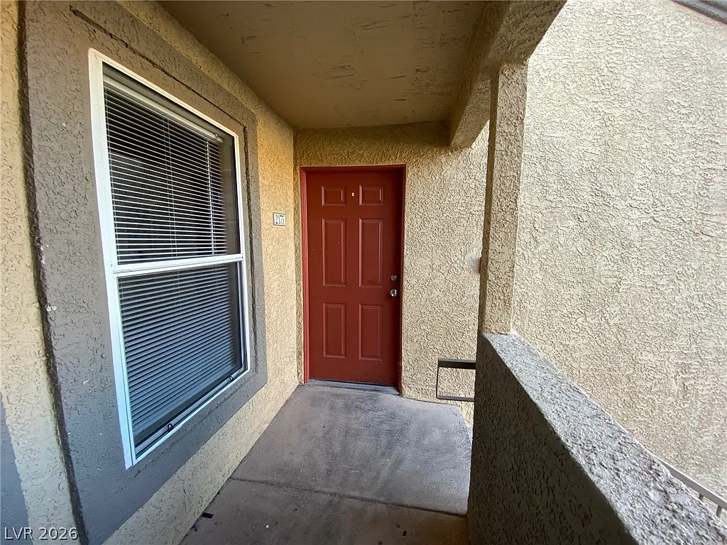 2 bed, 2.0 bath, 1089 sqft, $1,400 — Photo 2