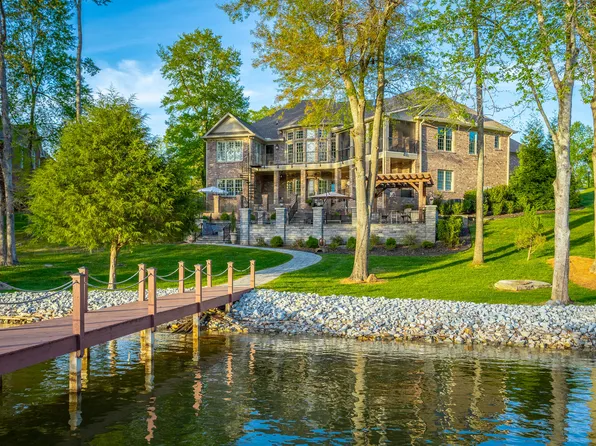 10945 Bridgestone Dr, Soddy Daisy, TN 37379