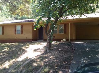 4043 Village Dr, Cohutta, GA 30710