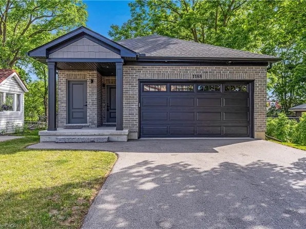 1188 Queenston Rd, Cambridge, ON N3H 3K9