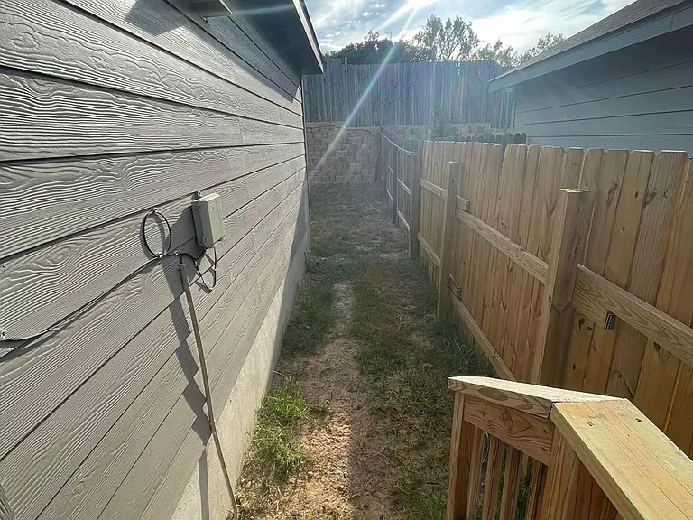 6453 Cotton Rdg — Photo 7