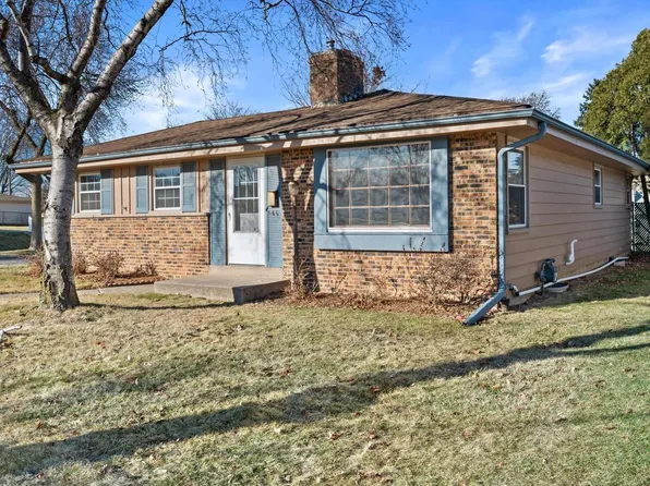 8530 West Holt AVENUE, Milwaukee, WI 53227