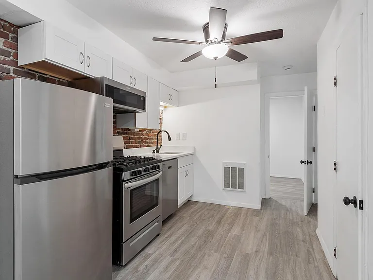 23 Harris St #1 — Photo 2