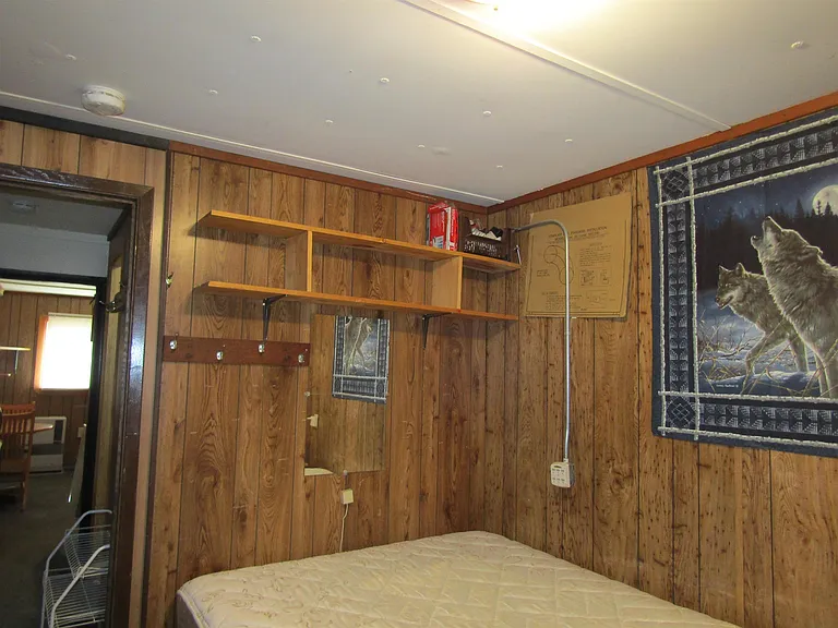 5588 Remington Rd — Photo 20