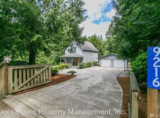 9216 NE Valley Rd, Bainbridge Island, WA 98110