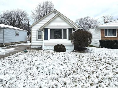 28504 Beechwood St, Garden City, MI, 48135