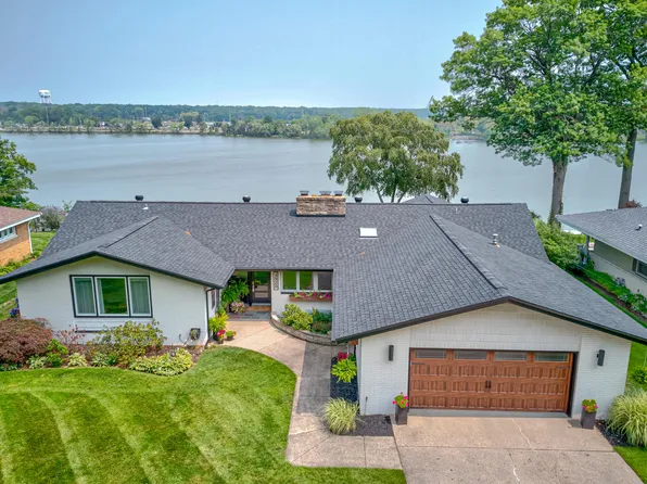 3920 Highgate Rd, Muskegon, MI 49441