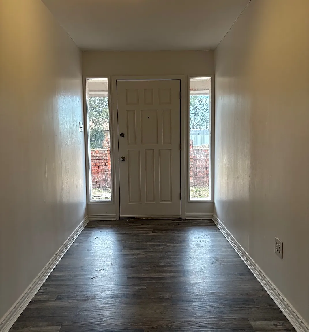 3 bed, 2.5 bath, 2544 sqft, $3,400 — Photo 3