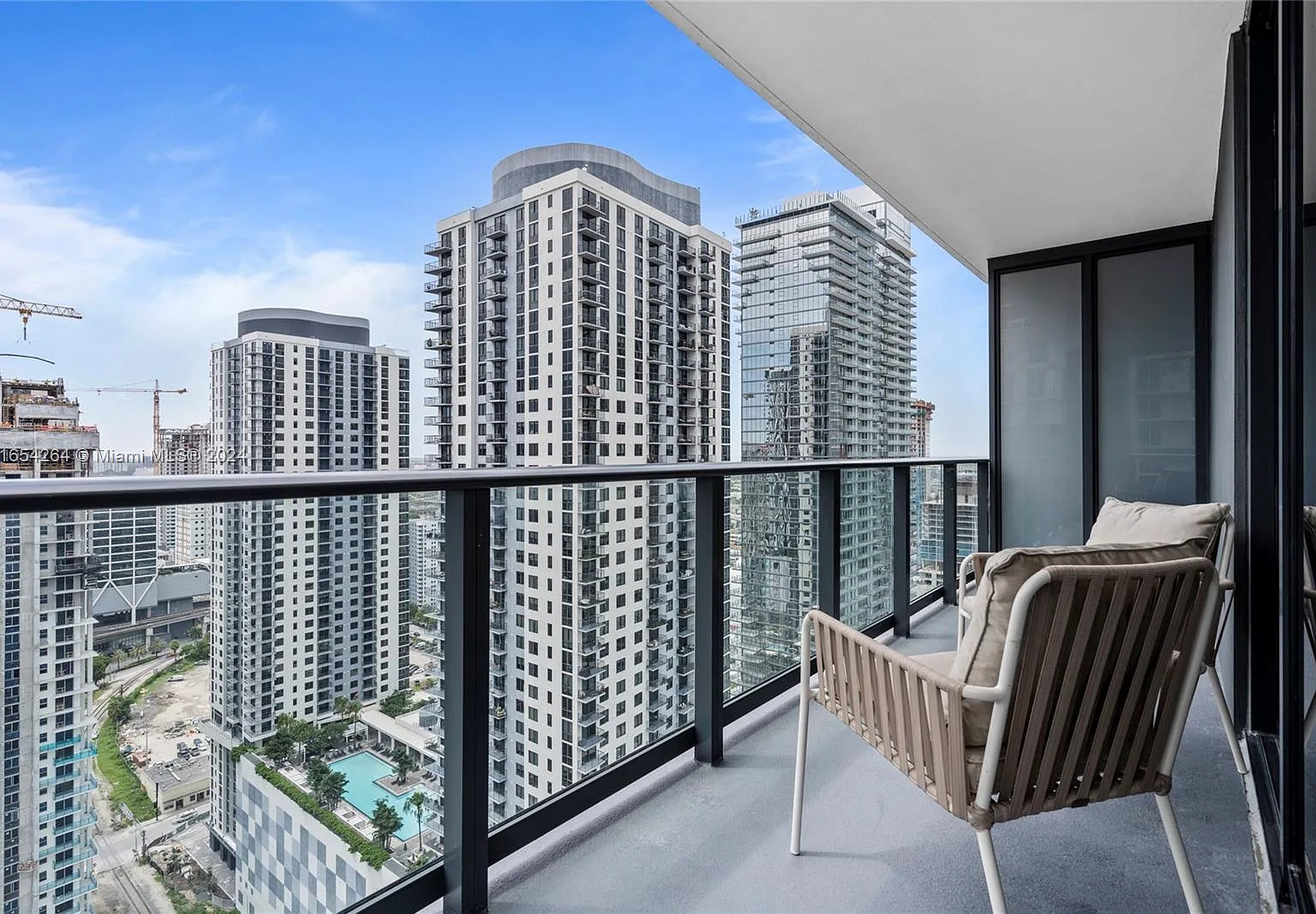 2 bed, 2.0 bath, $6,800 — Photo 4