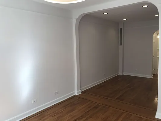 Rented by Metropolis Real Estate of Manhattan | media 20