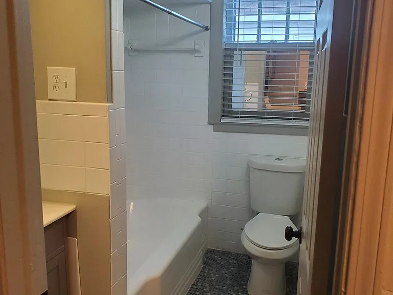 37 S Rembert St — Photo 17