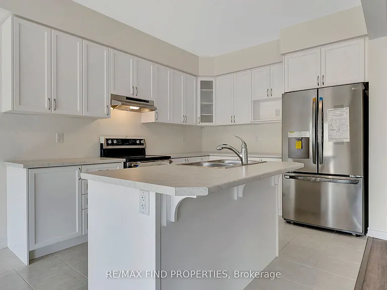 21 Dennis Ave — Photo 12