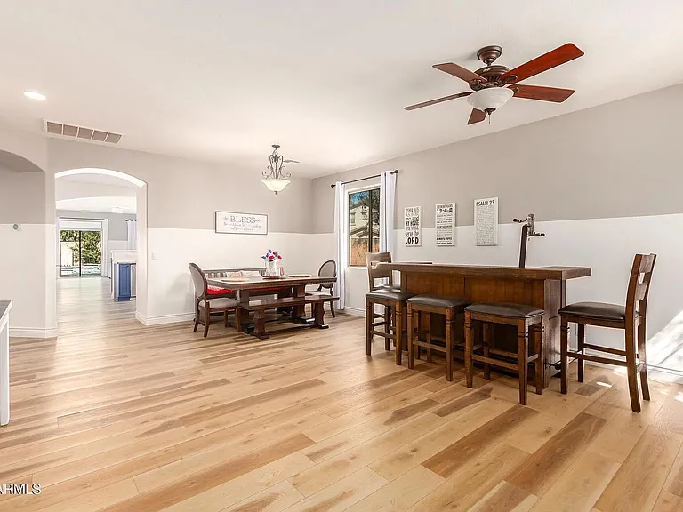 1180 E Saddleback Pl — Photo 14