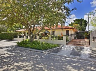 320 NE 9th Ave, Hialeah, FL 33010