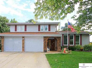 11104 U St, Omaha, NE 68137