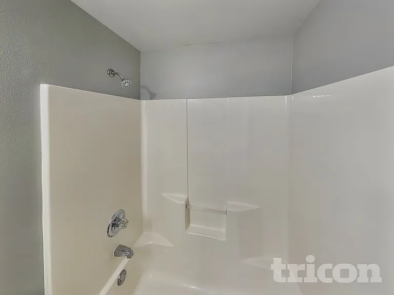 577 SW 207th Ave — Photo 14