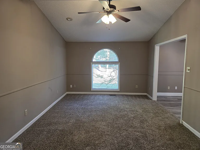 206 Old Lake Rd — Photo 5