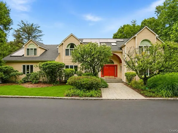 48 Random Farms Circle, Chappaqua, NY 10514