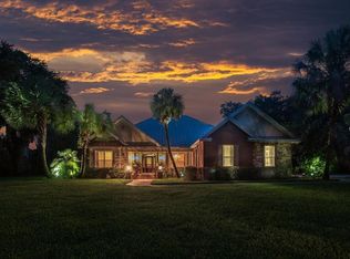 3707 Heathcoe Rd, Plant City, FL 33567