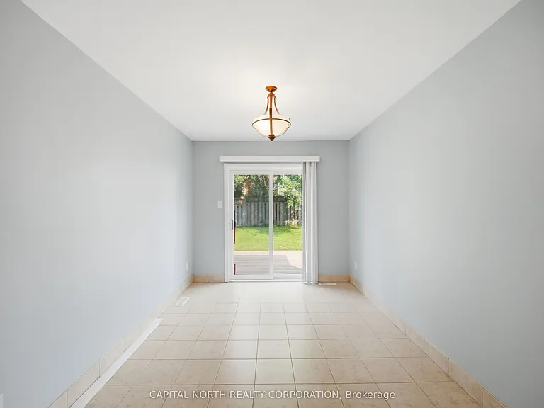 126 Marsellus Dr — Photo 12